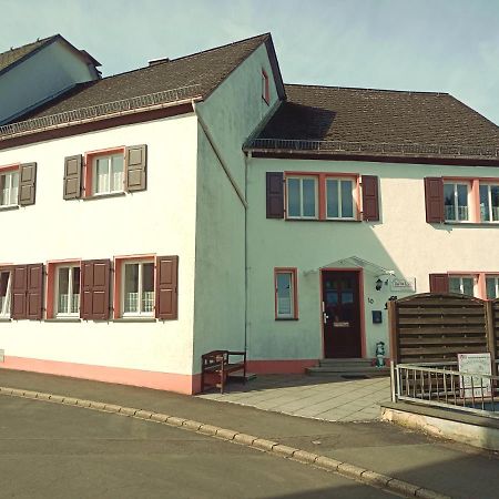 Um Die Ecke Apartman Manderscheid Kültér fotó